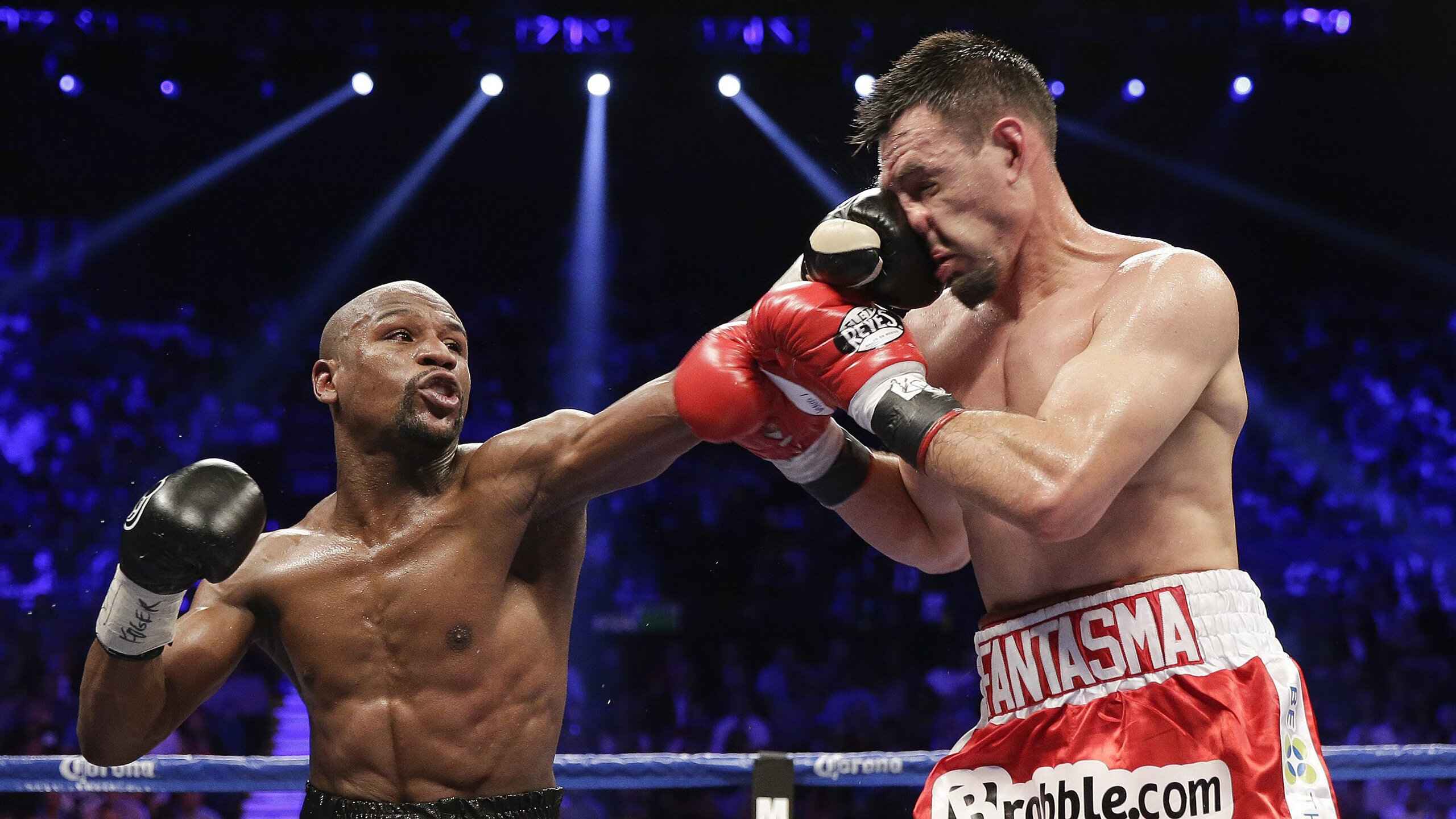 伊朗队中场卡瓦尼在巴黎奥运会上展现出强大的进攻组织能力，伊朗男篮卡兹米